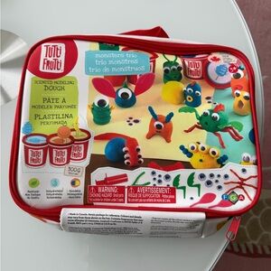 Tutti Frutti kids lunch bag made in Canada